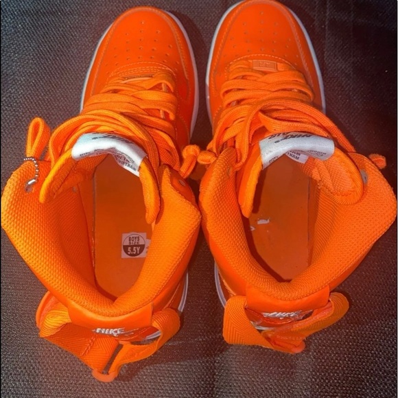 Nike - Picture 6 of 8